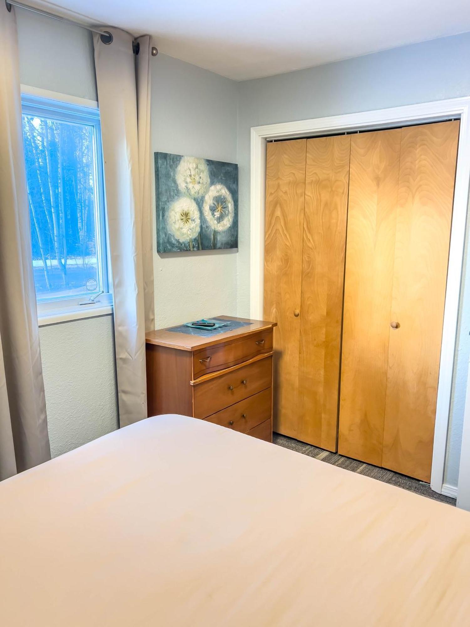 Cloud Nine Cottage Big Lake Экстерьер фото